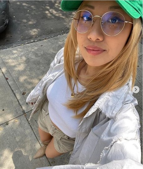 Sarah Pan sex pornstar photos