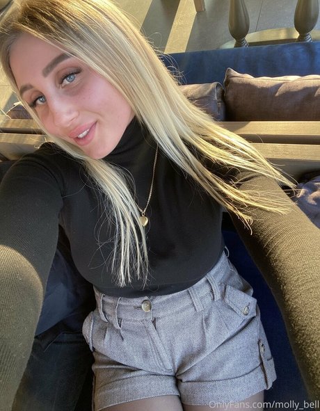 molly bell sexy model picture