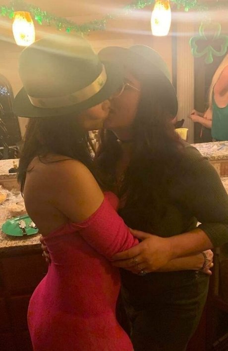 shemale handjob onlyfans hot nude photo