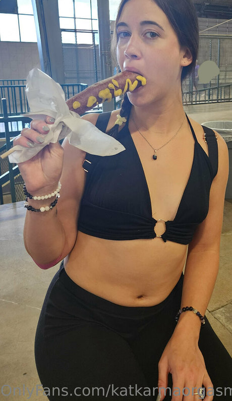 slut milf onlyfans hot nude picture