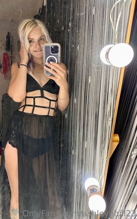 ashleynhill23 pornstar nice photos