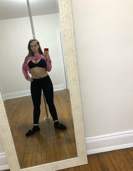 milf handjob onlyfans hot nude pictures