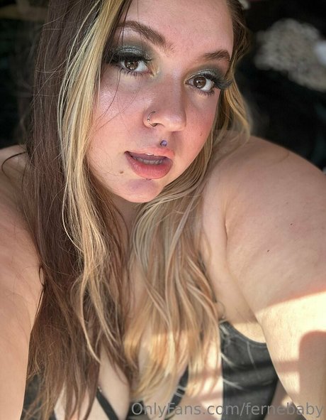 Fernebaby model porn image