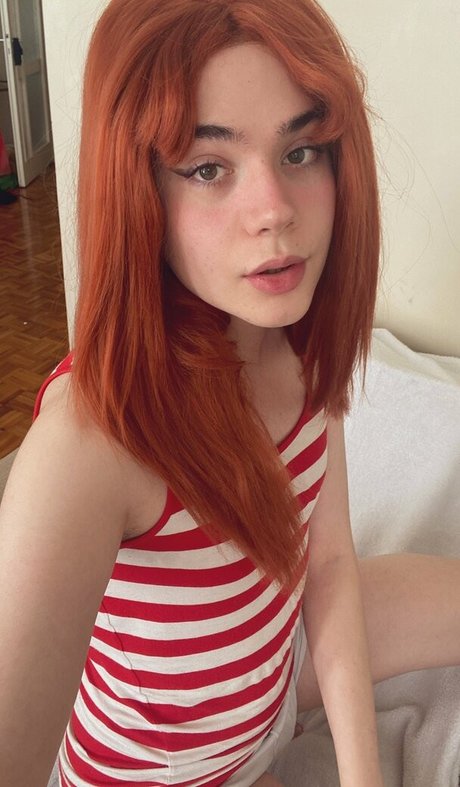 roseyule model adult image