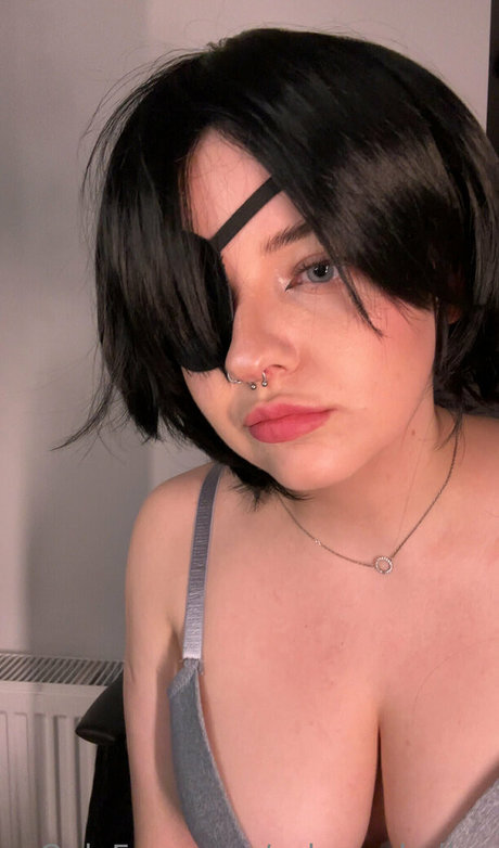 salems hailey model beautiful image