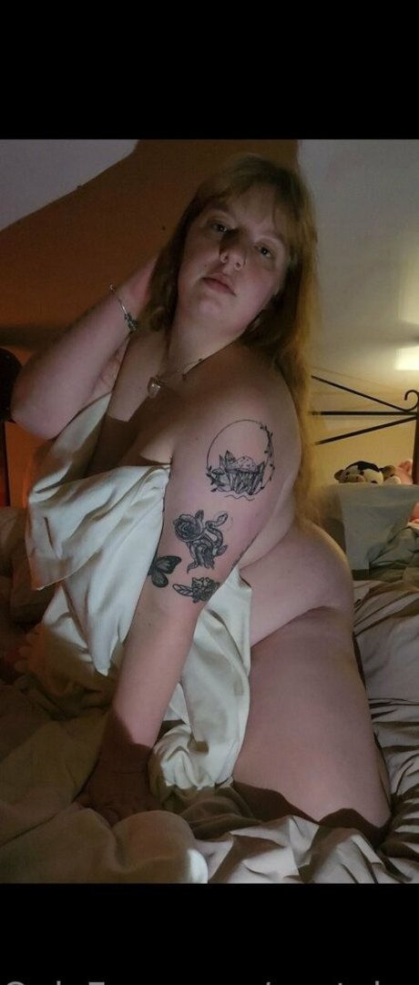 red hair onlyfans hot naked pic