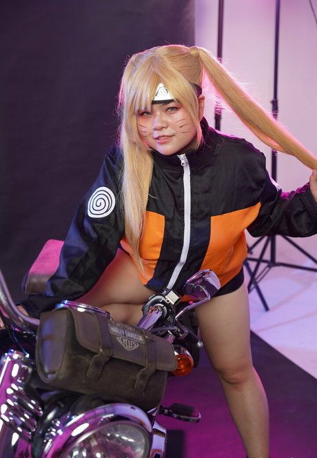 curvy shemale onlyfans sexy nude pic