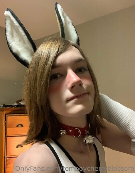 college girl onlyfans pretty image