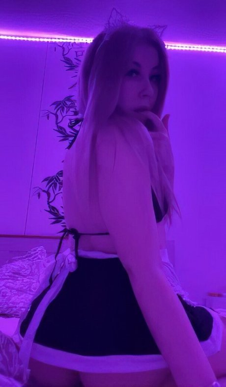 Juliesus nude model photo