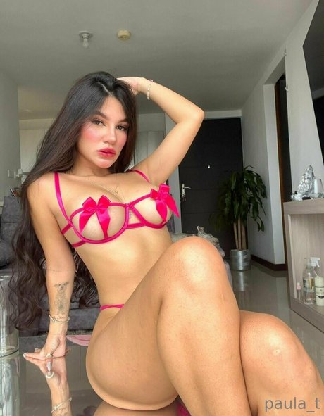 paulatorofree nude model img