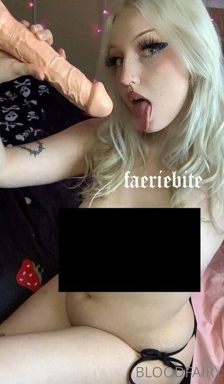 bloodfairy nudes model pics