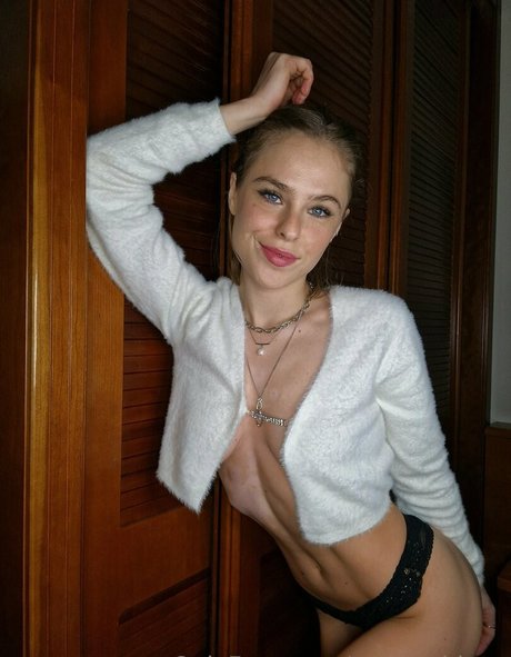 horny girls onlyfans sexy picture