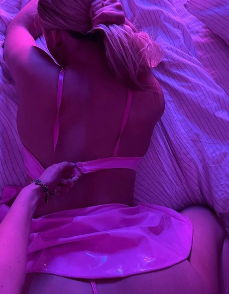 abellamurr star erotic image