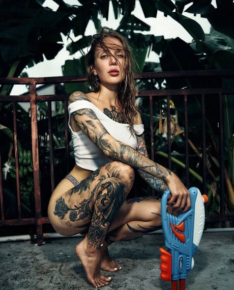 alenagerman erotic model gallery