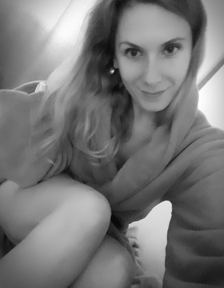 tiny asian onlyfans nude picture