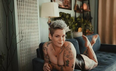 hairy pregnant onlyfans pornos picture