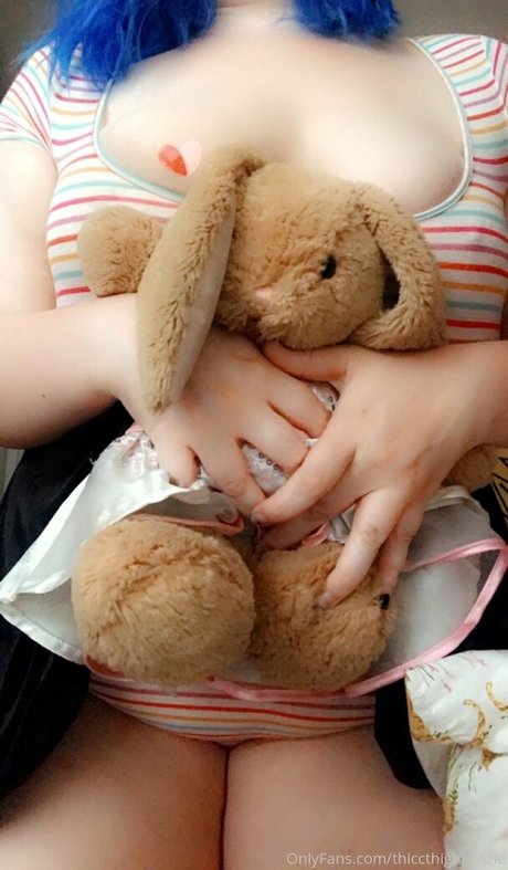 thiccthighkenzie star adult picture