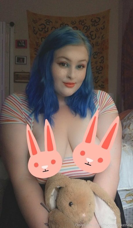 thiccthighkenzie free actress img