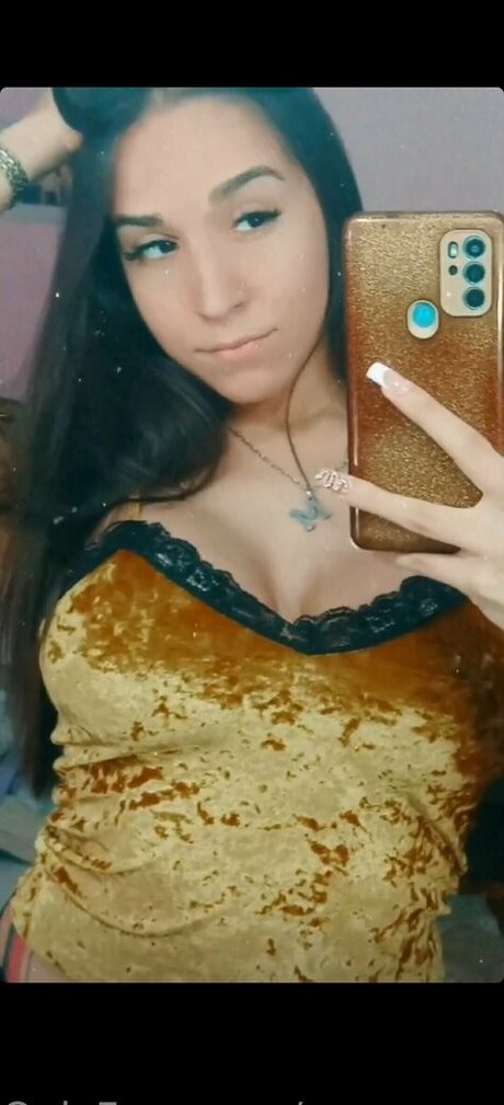 coronamai adult model pictures