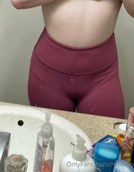 riniowo pretty actress photos