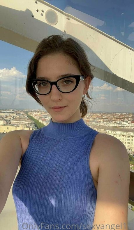 sofiaa2307 exclusive actress pictures