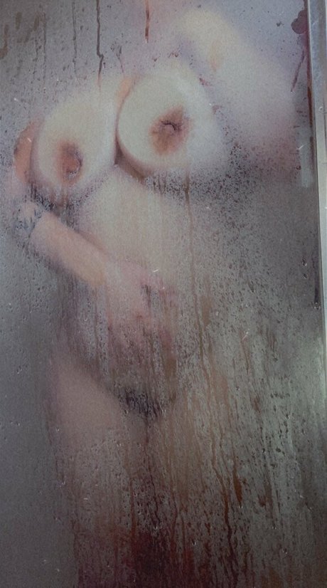 bbyfae666 model perfect photo