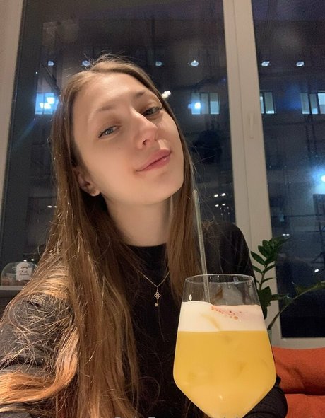 alexasecrets naked star pics