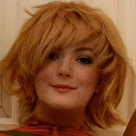 transgirlakira erotic pornstar pics