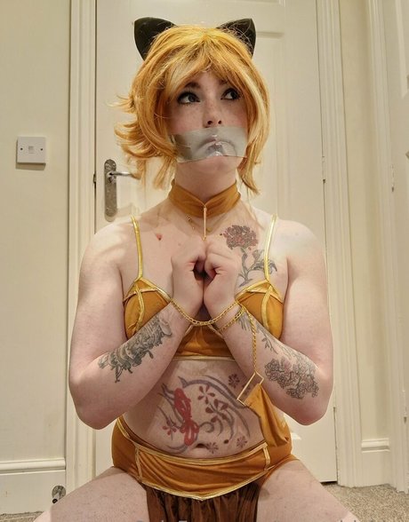 transgirlakira nudes model gallery