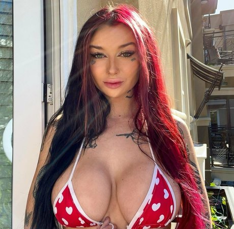 shemale handjob onlyfans beautiful nude img