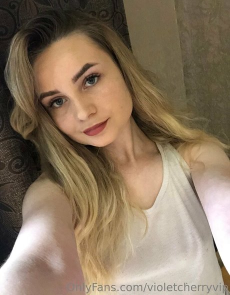 violetchery nude actress pictures