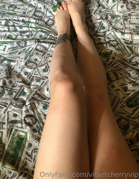 violetchery exclusive star pictures