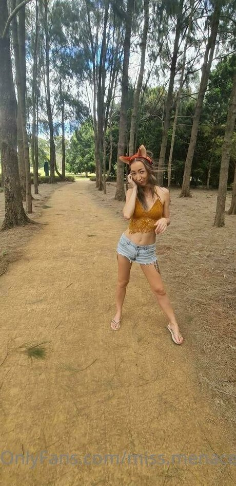 missmenace of art actress photos