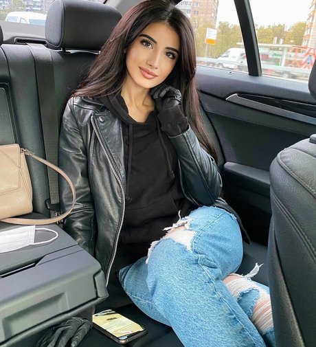 Sabina Agaeva Ahmed model free photo