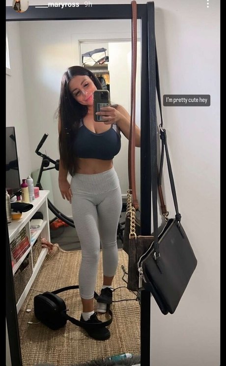 Maryross model erotic image