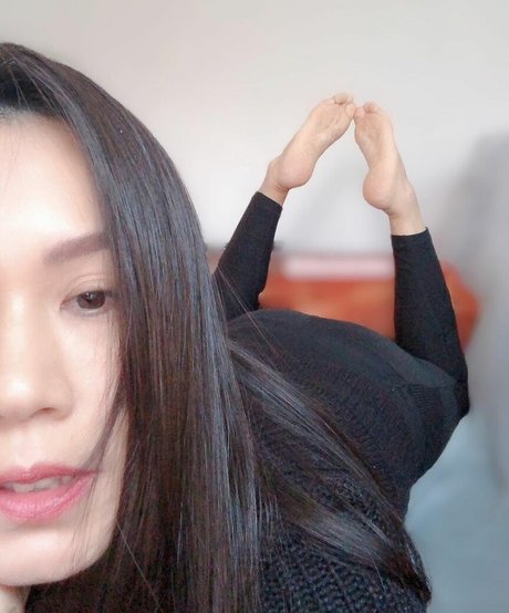 Worldsexiestfeet star nude photos