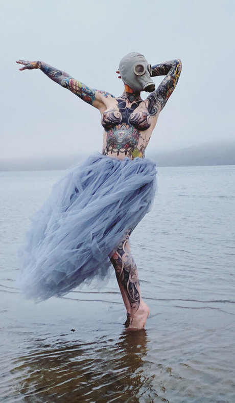 cignosuicide pornstar adult pic