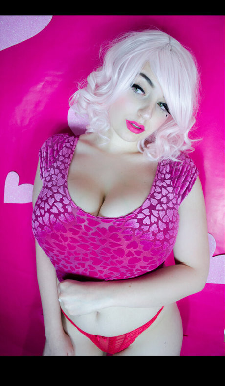 famous asian onlyfans hot picture