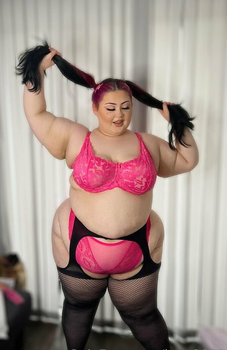 lana2002 nude model archive