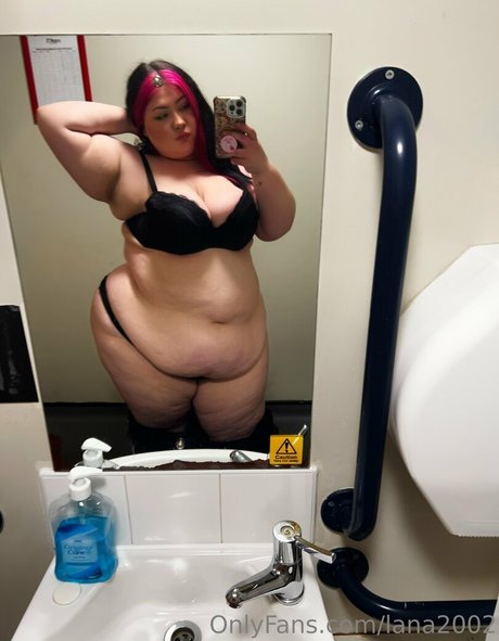 lana2002 porn actress pic