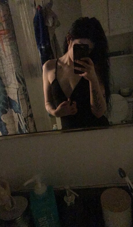 mirror onlyfans perfect images