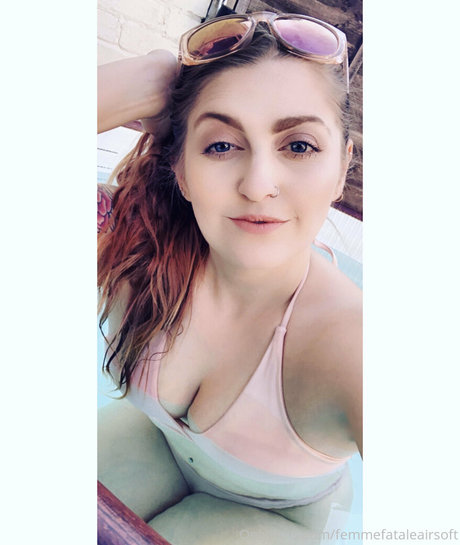 Femmefataleairsoft pretty model photo