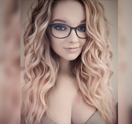 kira heart adult model images