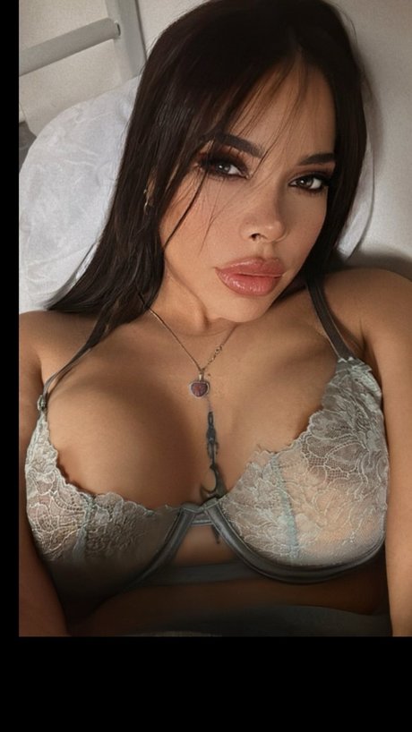 _LA MAM DE LA MAM_ exclusive actress photo