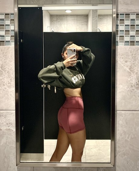 Mia Chung hd pornstar image