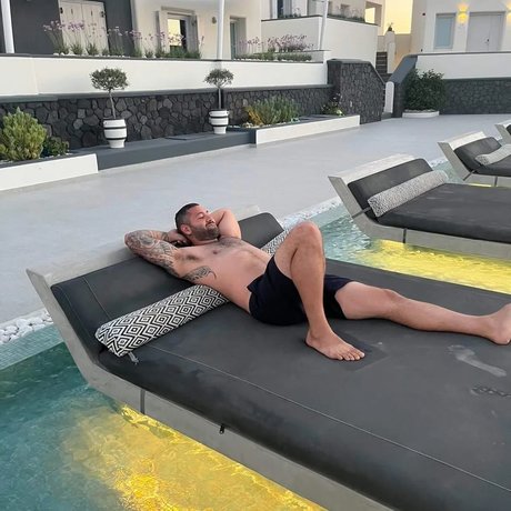 Mikey Mayz erotic actress image