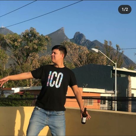 andreslive nudes model image