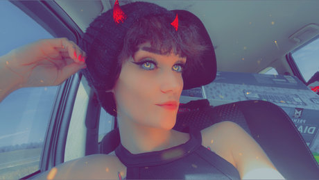 Your Daily Dose of M lf beautiful model pic