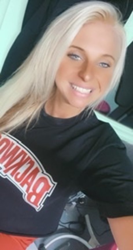 Barbiegirl4U model beautiful img