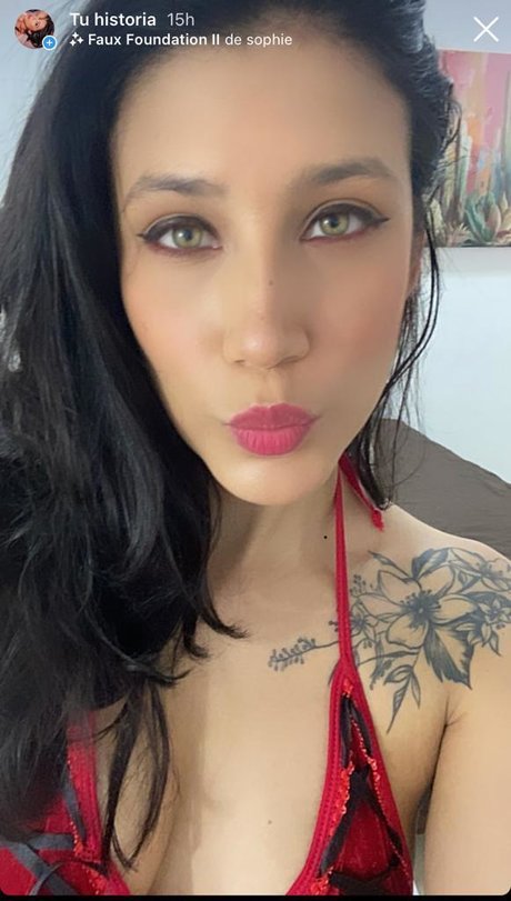 Caroljones hot pornographic star pics